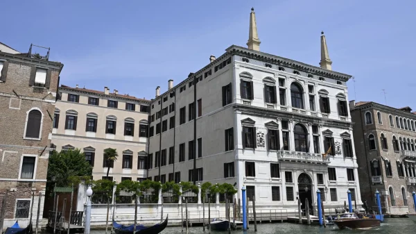 Cơn ác mộng của tỷ phú Jeff Bezos ngay trước ngày cưới b7 9430 3794jpg 1750843201005 1750843201332166113773