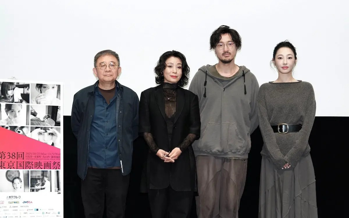 Ảnh hậu làm ầm ĩ giới giải trí- Ảnh 2. Ảnh hậu làm ầm ĩ giới giải trí- Ảnh 2.