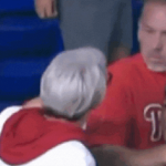 Video 29 giây đang khiến cộng đồng mạng khó chịu ban sao cua gia toc giau nhat the gioi 1 17573237445321472106342 1757346515154 17573465154932056415008 0 0 477 764 crop 17573465507731239337337gifpng