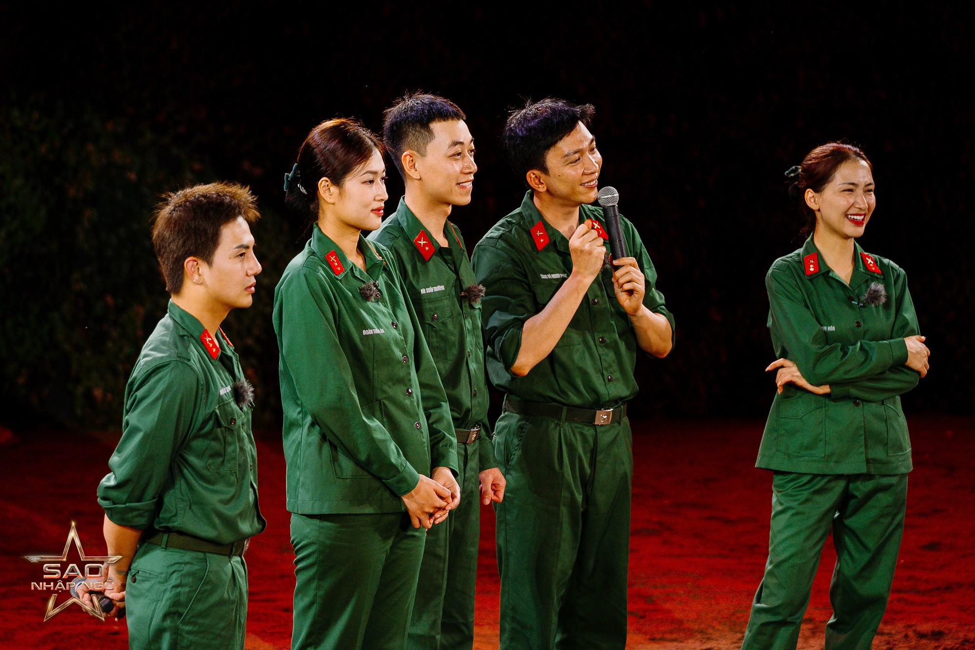 Tập 10 Sao Nhập Ngũ: 1 chiến sĩ bị Hương Giang tương tác bằng mũ cối- Ảnh 1.