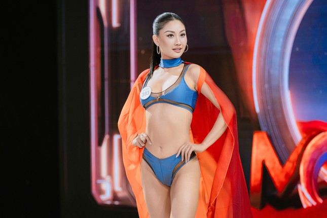 Võ Hoàng Yến, Ngọc Châu chỉnh đốn thí sinh Hoa hậu Hoàn vũ Việt Nam- Ảnh 4.