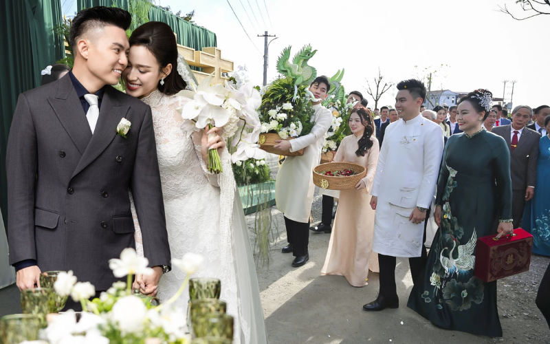 3 chi tiết CỰC ĐẮT trong đám cưới Hoa hậu Đỗ Thị Hà- Ảnh 1. 3 chi tiết CỰC ĐẮT trong đám cưới Hoa hậu Đỗ Thị Hà- Ảnh 1.