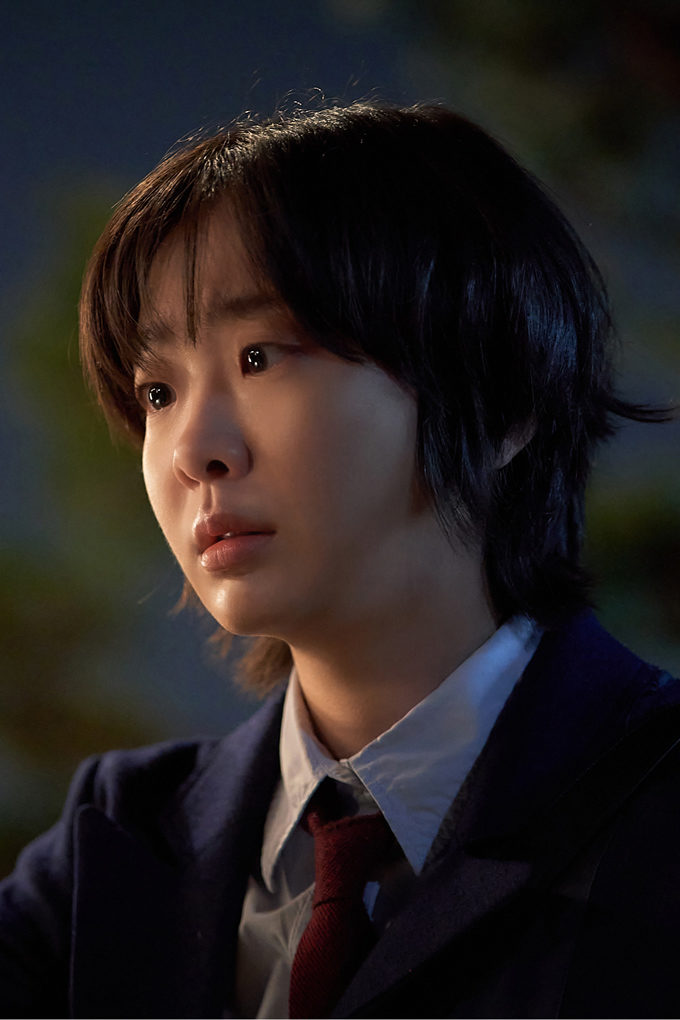 Đóa hoa độc lạ của showbiz: Từ Đóa hoa độc lạ của showbiz: Từ