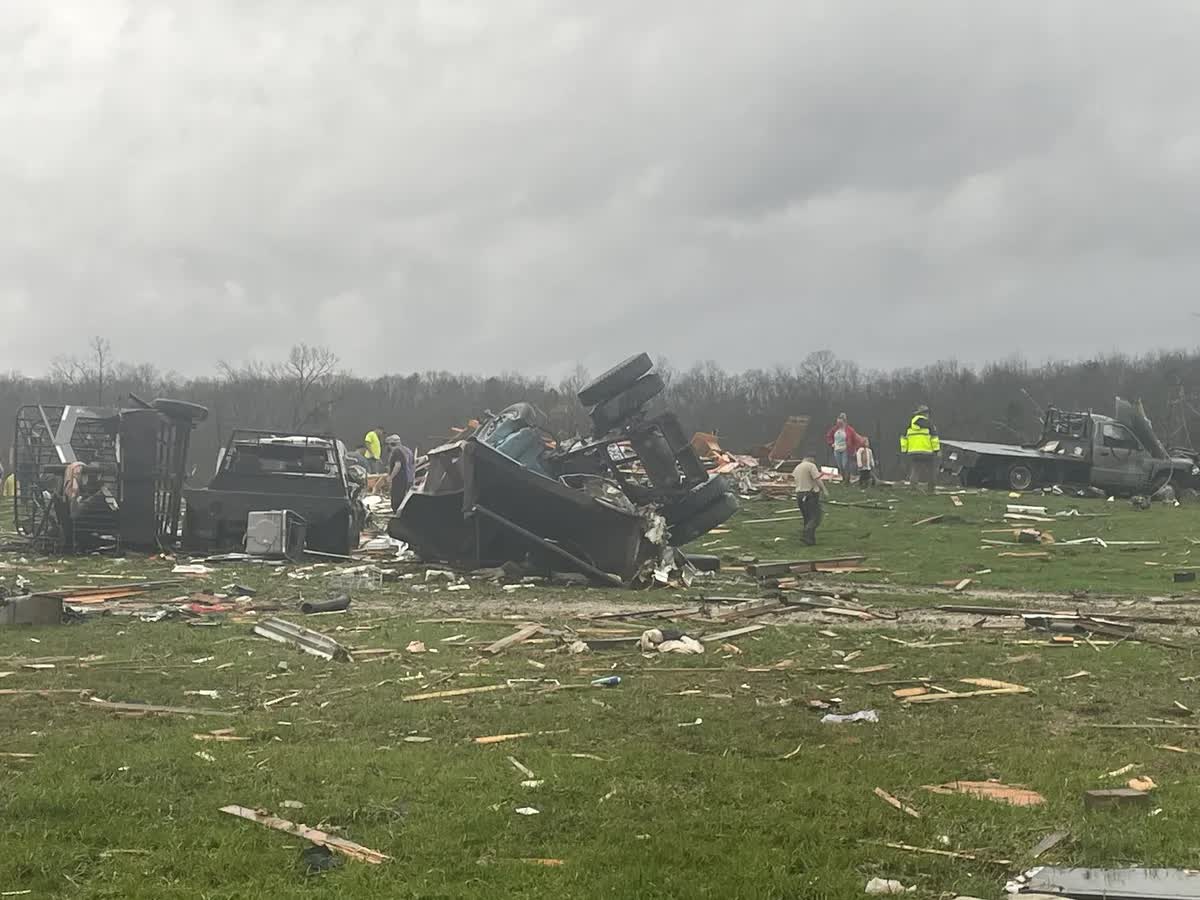 37 triệu người Mỹ hứng bão và lốc xoáy ‘trăm năm một lần’- Ảnh 1.