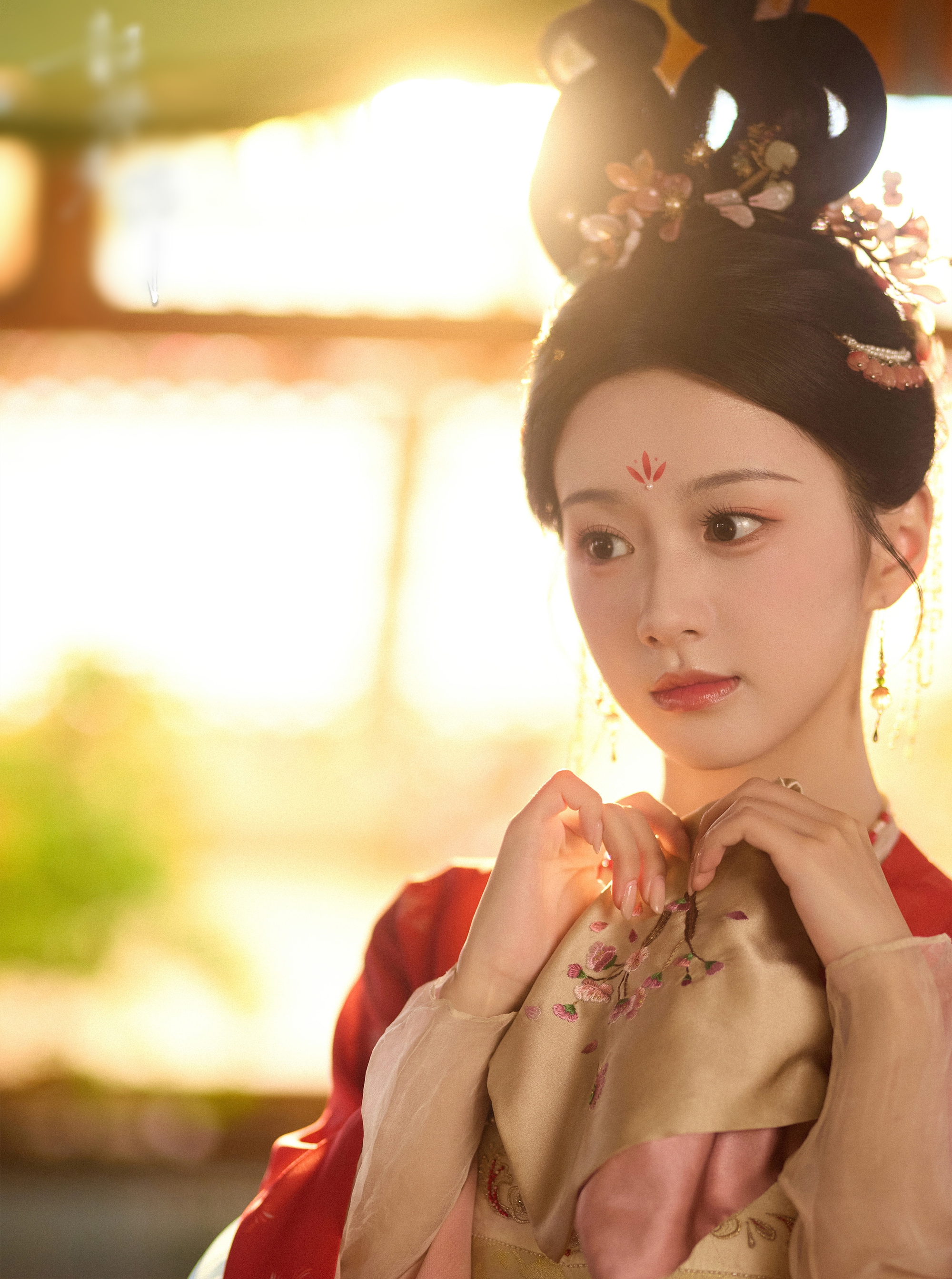 Phim Trung Quốc quá hay xứng đáng nổi tiếng hơn: Nam chính đẹp trai xuất chúng, nữ chính đúng chuẩn xé tranh bước ra- Ảnh 4.