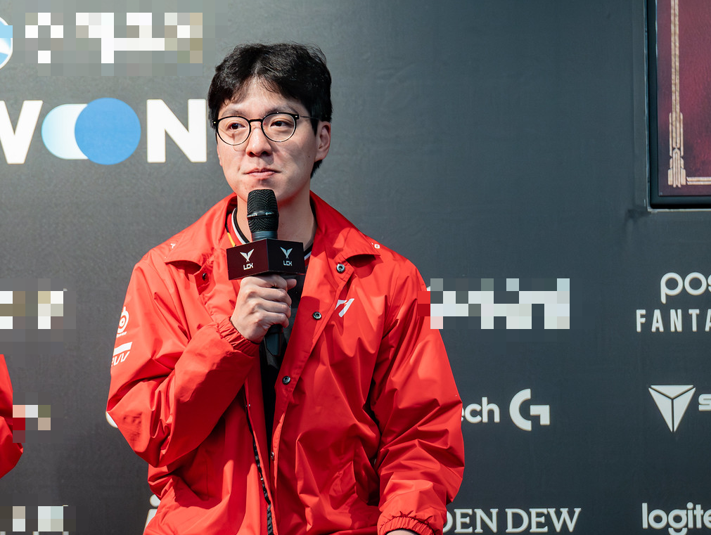 HLV T1 hết mực bảo vệ Doran, khẳng định năng lực đặc biệt của học trò- Ảnh 2. HLV T1 hết mực bảo vệ Doran, khẳng định năng lực đặc biệt của học trò- Ảnh 2.