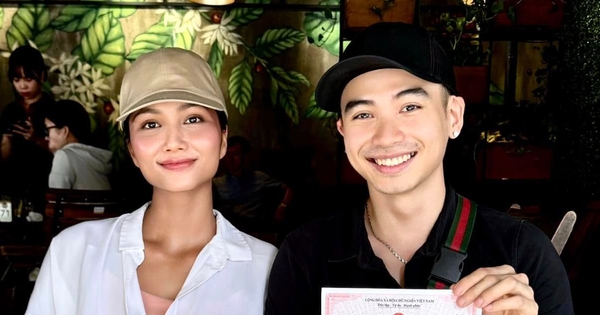 HOT: H'Hen Niê thông báo đã đăng ký kết hôn, nhưng trượt tay để lộ chuyện cưới từ nửa năm trước? base64 1739496523923871355219 1739499439636 1739499439812576568679 302 0 933 1206 crop 1739499490751447412407jpeg