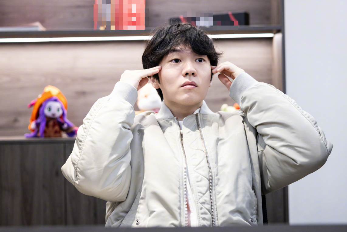 "Siêu chiến đội" IG nổ drama cực căng sau trận thua thảm base64 1740367474583439958553 1740387544761 1740387545650716994748