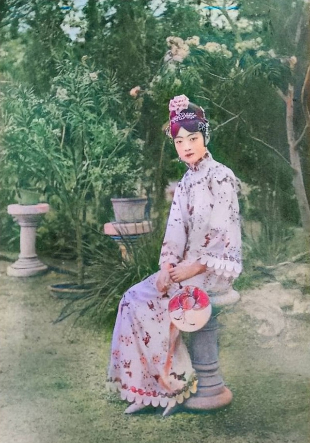 Bộ ảnh cực hiếm tiết lộ nhan sắc thật của Hoàng hậu Uyển Dung: Hậu thế hiểu vì sao Phổ Nghi vừa nhìn đã gật đầu đồng ý- Ảnh 5. Bộ ảnh cực hiếm tiết lộ nhan sắc thật của Hoàng hậu Uyển Dung: Hậu thế hiểu vì sao Phổ Nghi vừa nhìn đã gật đầu đồng ý- Ảnh 5.