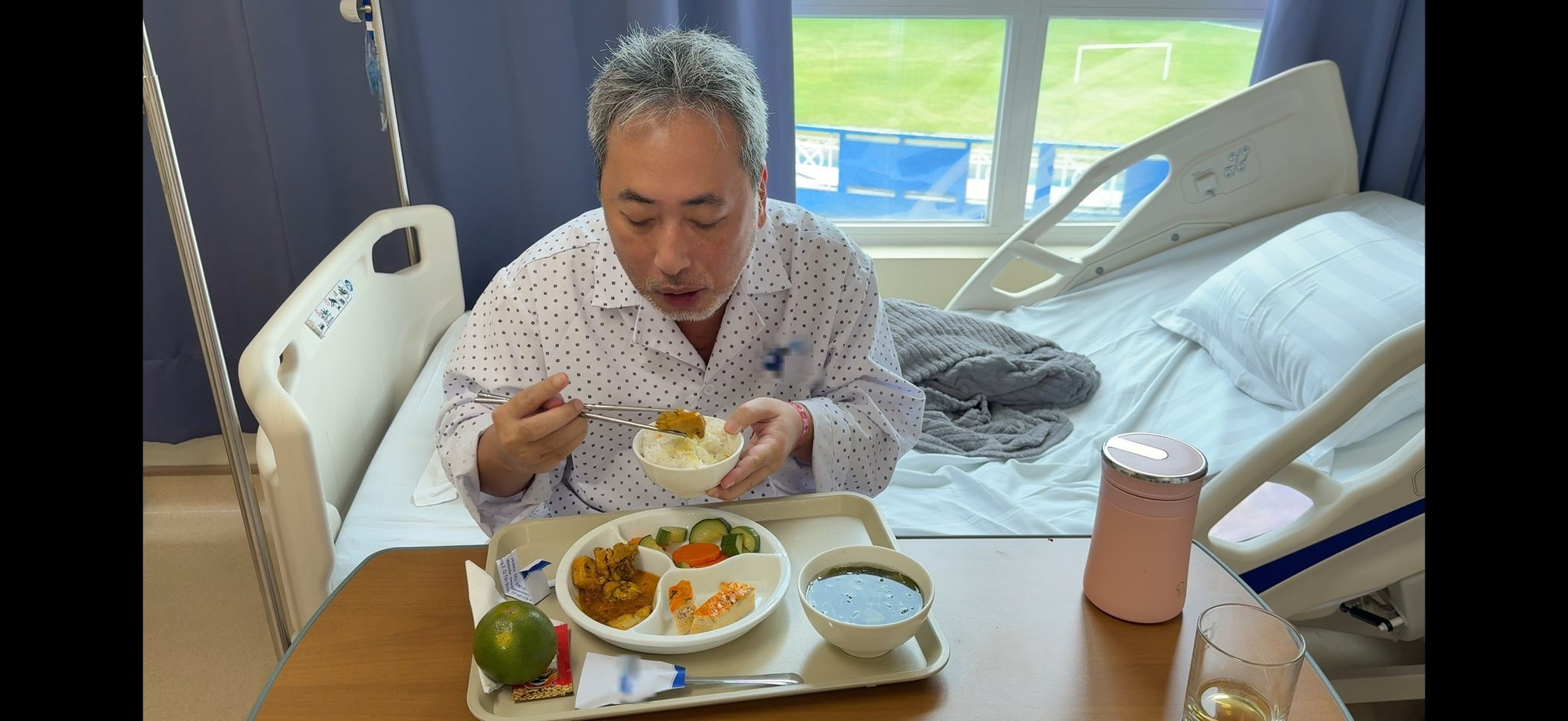 Tình trạng của đạo diễn Nguyễn Quang Dũng sau khi bị nhồi máu cơ tim, nhập viện phẫu thuật gấp- Ảnh 4.