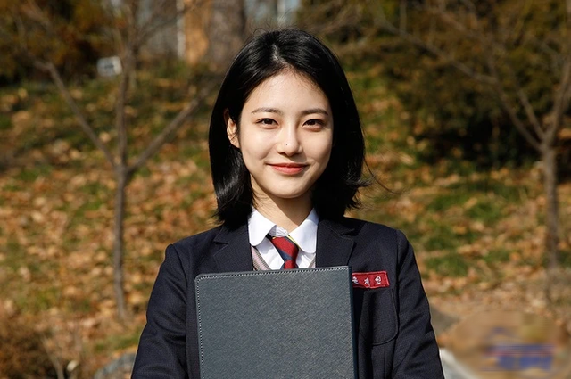 10 nữ thần thanh xuân đẹp nhất Hàn Quốc: Park Shin Hye bét bảng, hạng 1 xứng danh “hệ tư tưởng nhan sắc”- Ảnh 7. 10 nữ thần thanh xuân đẹp nhất Hàn Quốc: Park Shin Hye bét bảng, hạng 1 xứng danh “hệ tư tưởng nhan sắc”- Ảnh 7.