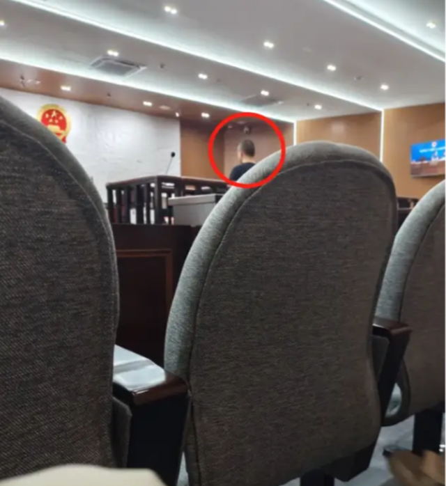 Quá chén, streamer khoe những thứ