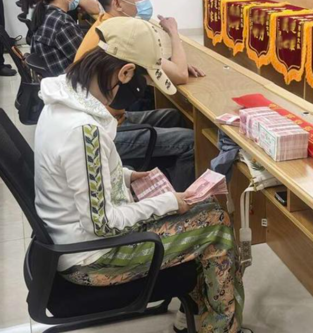 Thế chấp nhà, vay 18 tỷ đồng đầu tư cùng bạn trai, khi muốn rút thì