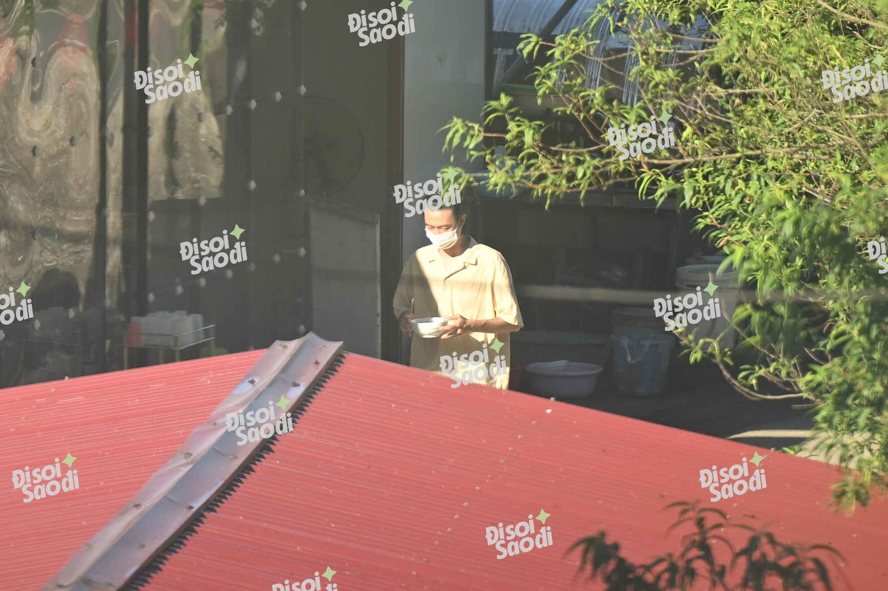 ĐỘC QUYỀN: Hoàng Thuỳ Linh - Đen Vâu và hai em bé song sinh ở quê nhà Tam Đảo- Ảnh 6. ĐỘC QUYỀN: Hoàng Thuỳ Linh - Đen Vâu và hai em bé song sinh ở quê nhà Tam Đảo- Ảnh 6.