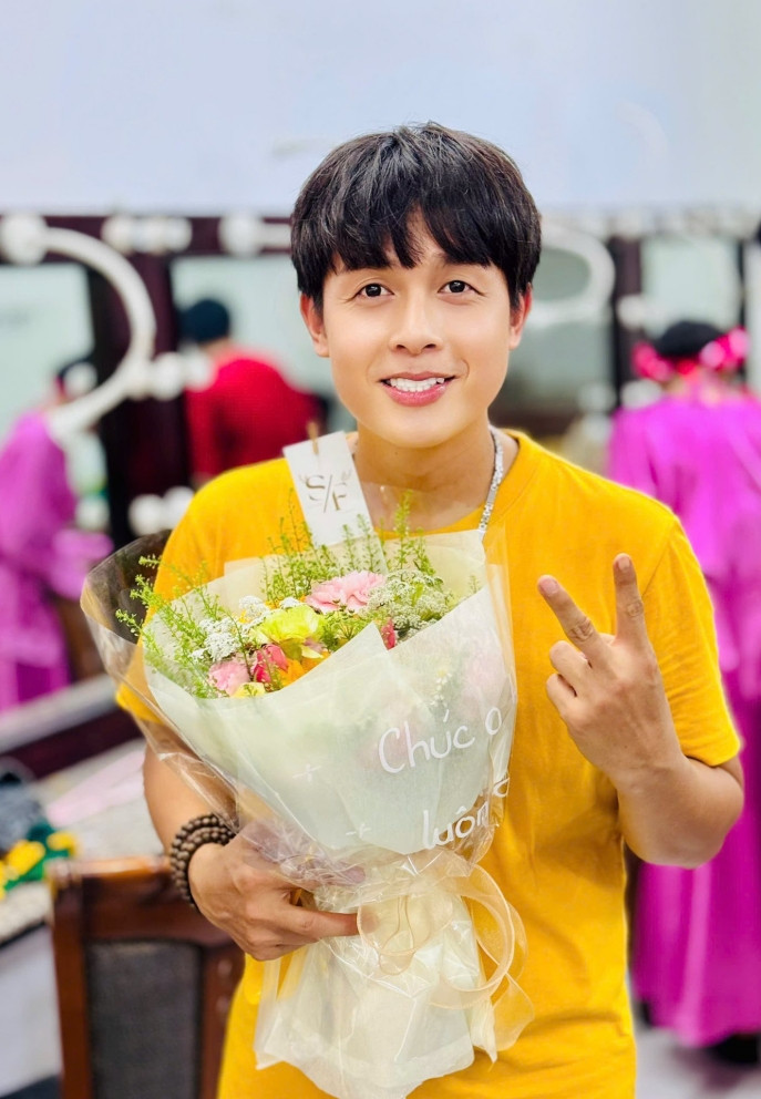 batch-500157648-30691820163750123-4580847167579218302-n-84432-17589569497331746568136-1758962172325-17589621726651552498195 "Hoàng tử" Vbiz vừa công khai có con với vợ Việt kiều đã vội ly hôn, để lộ tình trạng tinh thần bất ổn batch 500157648 30691820163750123 4580847167579218302 n 84432 17589569497331746568136 1758962172325 17589621726651552498195