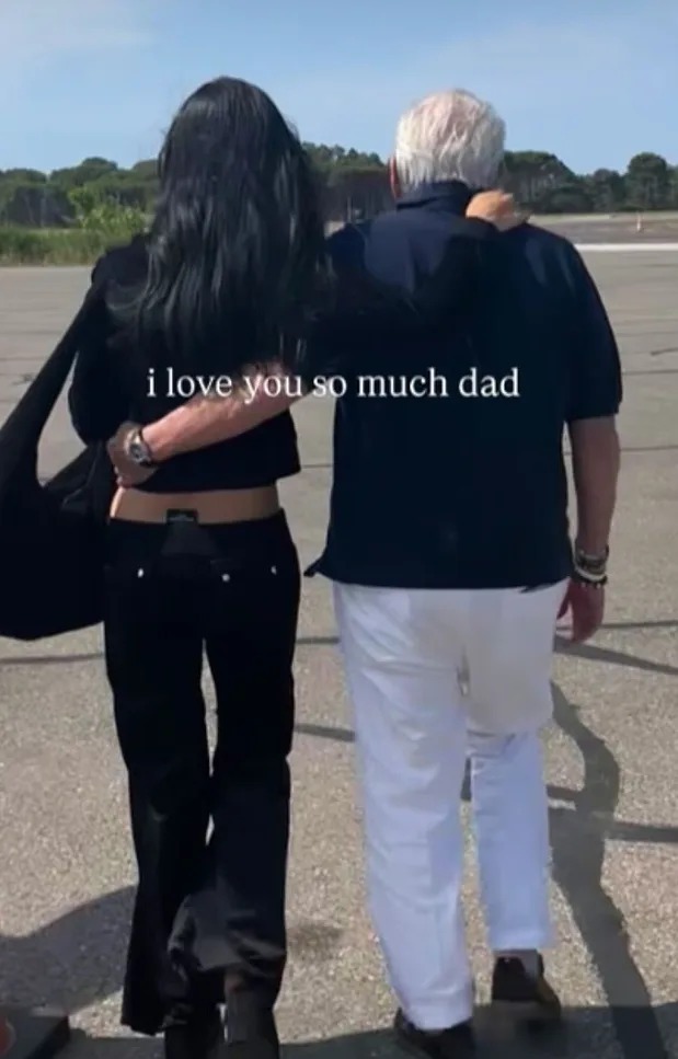 Dâu trưởng bất trị của Beckham giờ gây chiến đến cả em út Harper 13 tuổi, quyết khiến nhà chồng tan tác?- Ảnh 4.