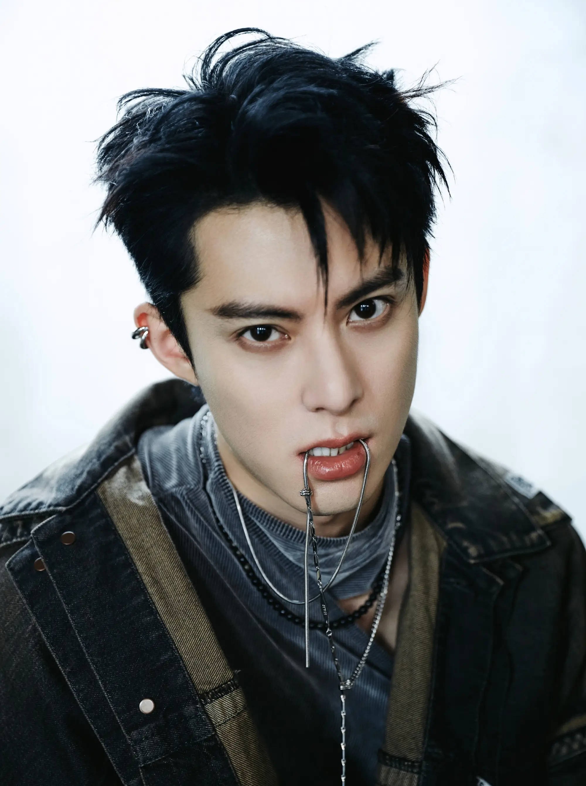 Liên hoàn drama: Vương Hạc Đệ lộ file ghi âm 27 phút với 1 cô gái,