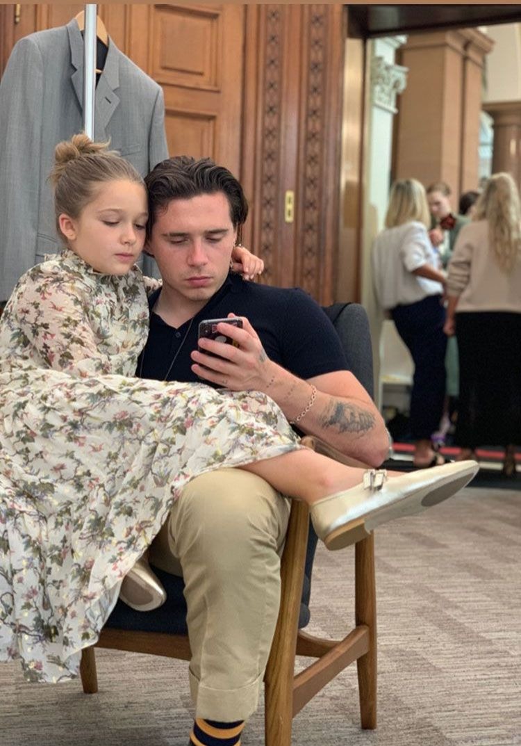 Victoria Beckham xả 19 khoảnh khắc siêu cưng của con út Harper mừng sinh nhật, cậu cả Brooklyn có động thái gì?- Ảnh 15. Victoria Beckham xả 19 khoảnh khắc siêu cưng của con út Harper mừng sinh nhật, cậu cả Brooklyn có động thái gì?- Ảnh 15.