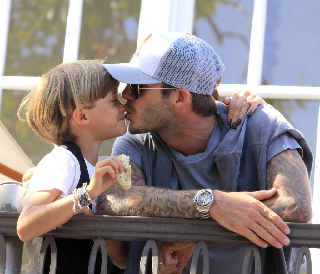 Clip viral khắp cõi mạng: Clip viral khắp cõi mạng: