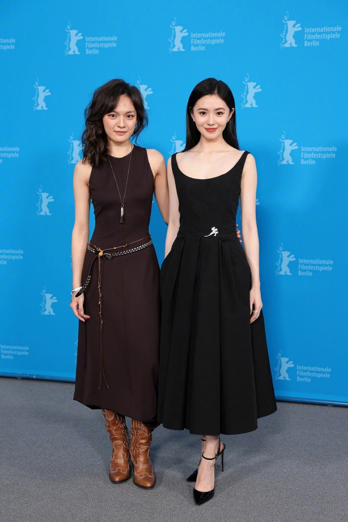 Bộ đôi mỹ nhân Gen Z tỏa sáng thảm đỏ Berlin- Ảnh 4. Bộ đôi mỹ nhân Gen Z tỏa sáng thảm đỏ Berlin- Ảnh 4.