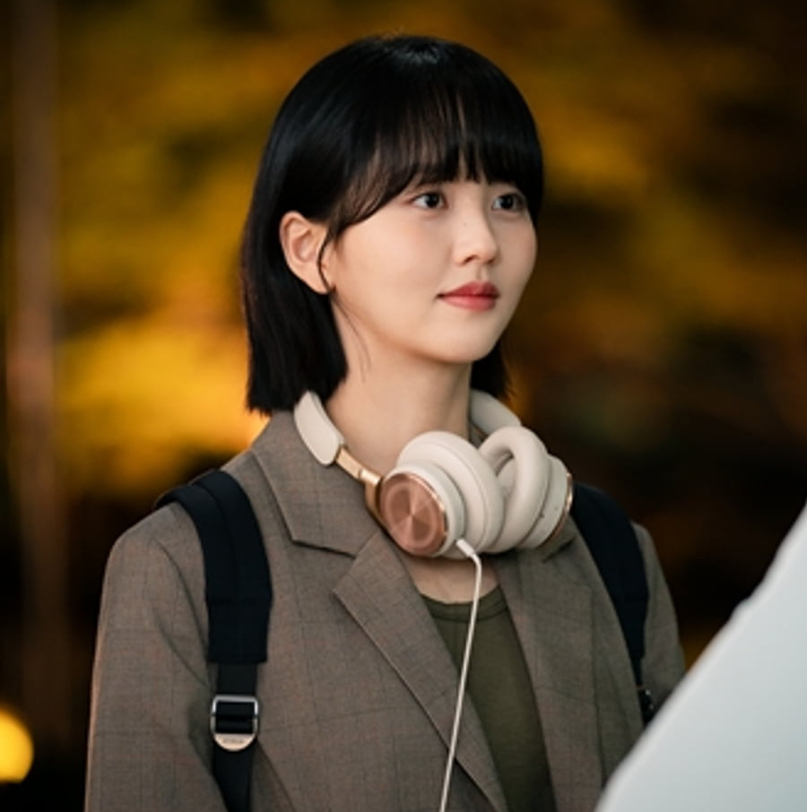 "Chồng quốc dân" của năm 2025: Đổi người yêu chứ không đổi gu, tóc ngắn chính là tiêu chuẩn bf406291131 17511039655301356078278 1751266317923 1751266321482819732246