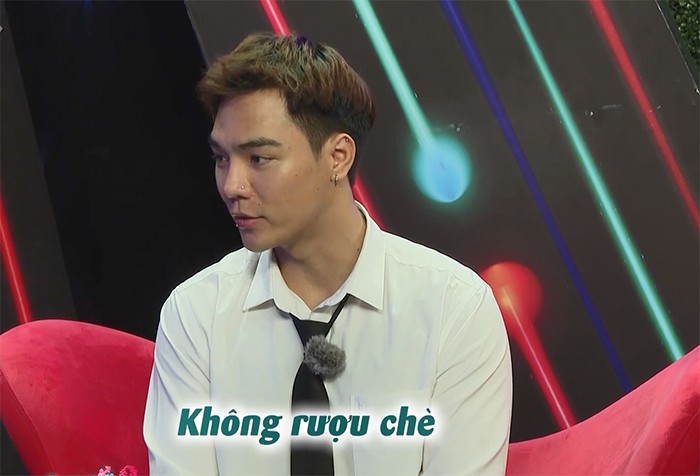 Bị trai trẻ “từ chối phũ”, gái xinh ngân hàng phản ứng không ngờ - 2