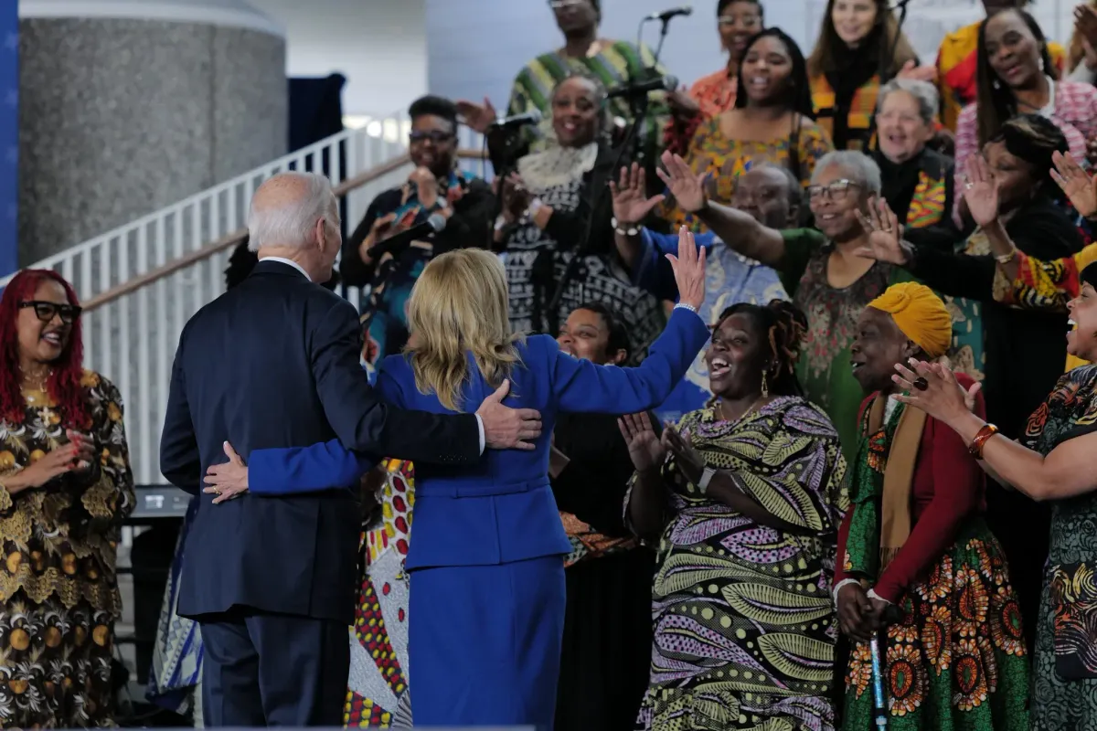 Tổng thống Joe Biden làm gì trong ngày tại nhiệm cuối cùng?- Ảnh 4.