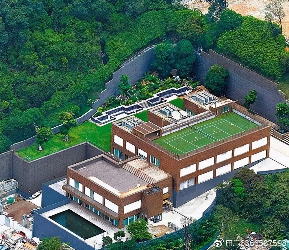 Mỹ nhân số hưởng nhất showbiz: Ở biệt thự 5000m2, mỗi tháng tiền ăn hết 2 tỷ, cát xê 17 tỷ vẫn chê ít- Ảnh 3.