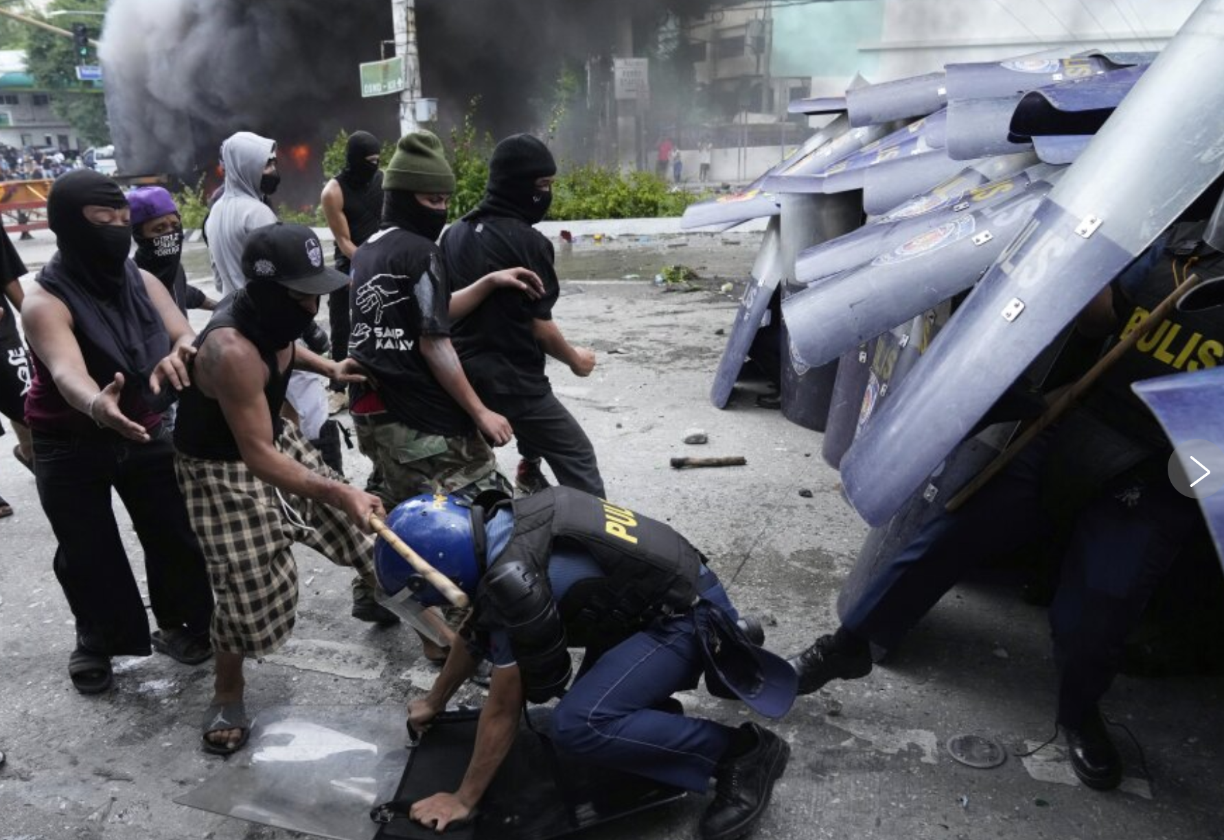 Hàng chục nghìn người xuống đường biểu tình phản đối tham nhũng tại Philippines- Ảnh 3.
