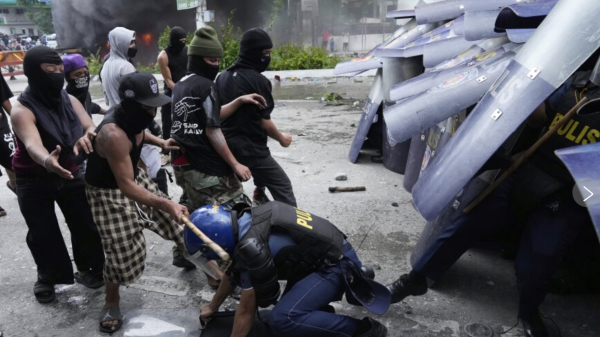 Hàng chục nghìn người xuống đường biểu tình phản đối tham nhũng tại Philippines bieu5 07379383153703383360105 1758504084246 1758504084457437418128