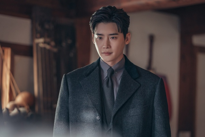 Mỹ nam tuổi Tỵ số hưởng nhất showbiz: Visual hiếm ai địch nổi, U40 sống sung sướng với 1000 tỷ- Ảnh 4. Mỹ nam tuổi Tỵ số hưởng nhất showbiz: Visual hiếm ai địch nổi, U40 sống sung sướng với 1000 tỷ- Ảnh 4.