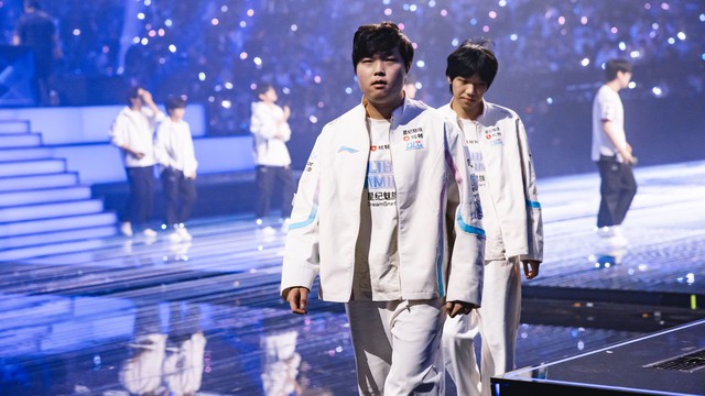 Nhưng sau đó thì Bin đã xóa bình luận và có lẽ anh cũng hiểu bây giờ quan trọng là phong độ của bản thân