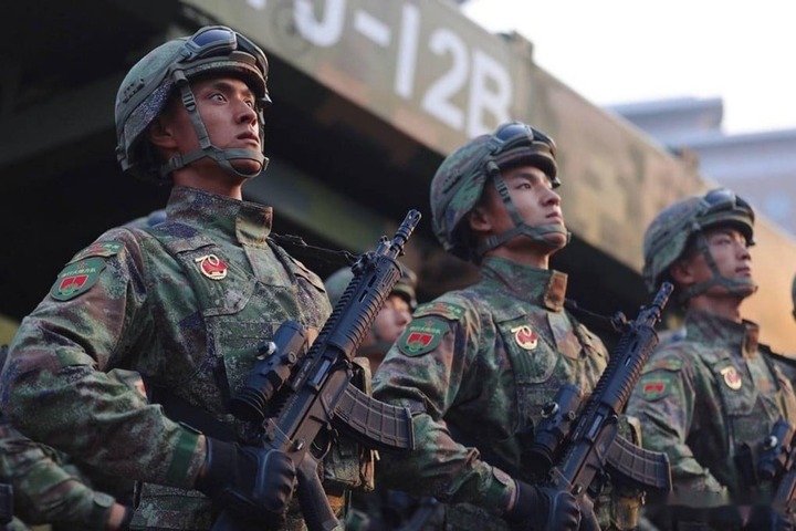 Soi sức mạnh vũ khí hạt nhân, tên lửa siêu thanh của Trung Quốc trong lễ duyệt binh 3/9- Ảnh 7.