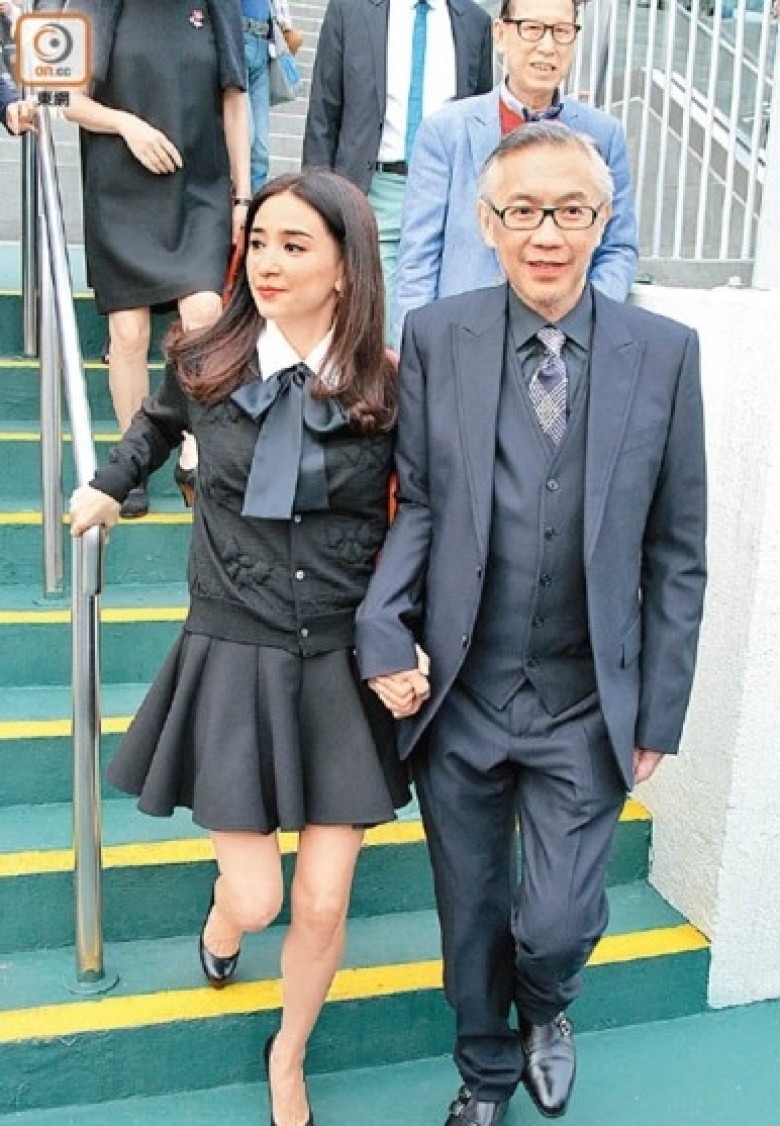 Ông xã và cha chồng đại gia của 1 Á hậu hàng đầu lần lượt đột tử không rõ nguyên nhân- Ảnh 2. Ông xã và cha chồng đại gia của 1 Á hậu hàng đầu lần lượt đột tử không rõ nguyên nhân- Ảnh 2.