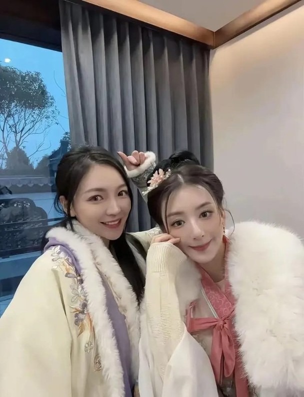 Tóm dính Quách Phú Thành cặp kè gái lạ, nghi ngoại tình sau vụ vợ người mẫu dính scandal săn đại gia- Ảnh 4.