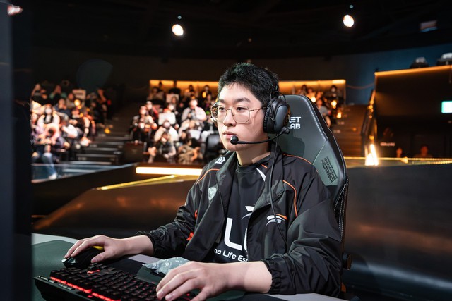 Lên tiếng sau vụ việc Zeus - T1, BLV Văn Tùng vẫn tiếp tục bị