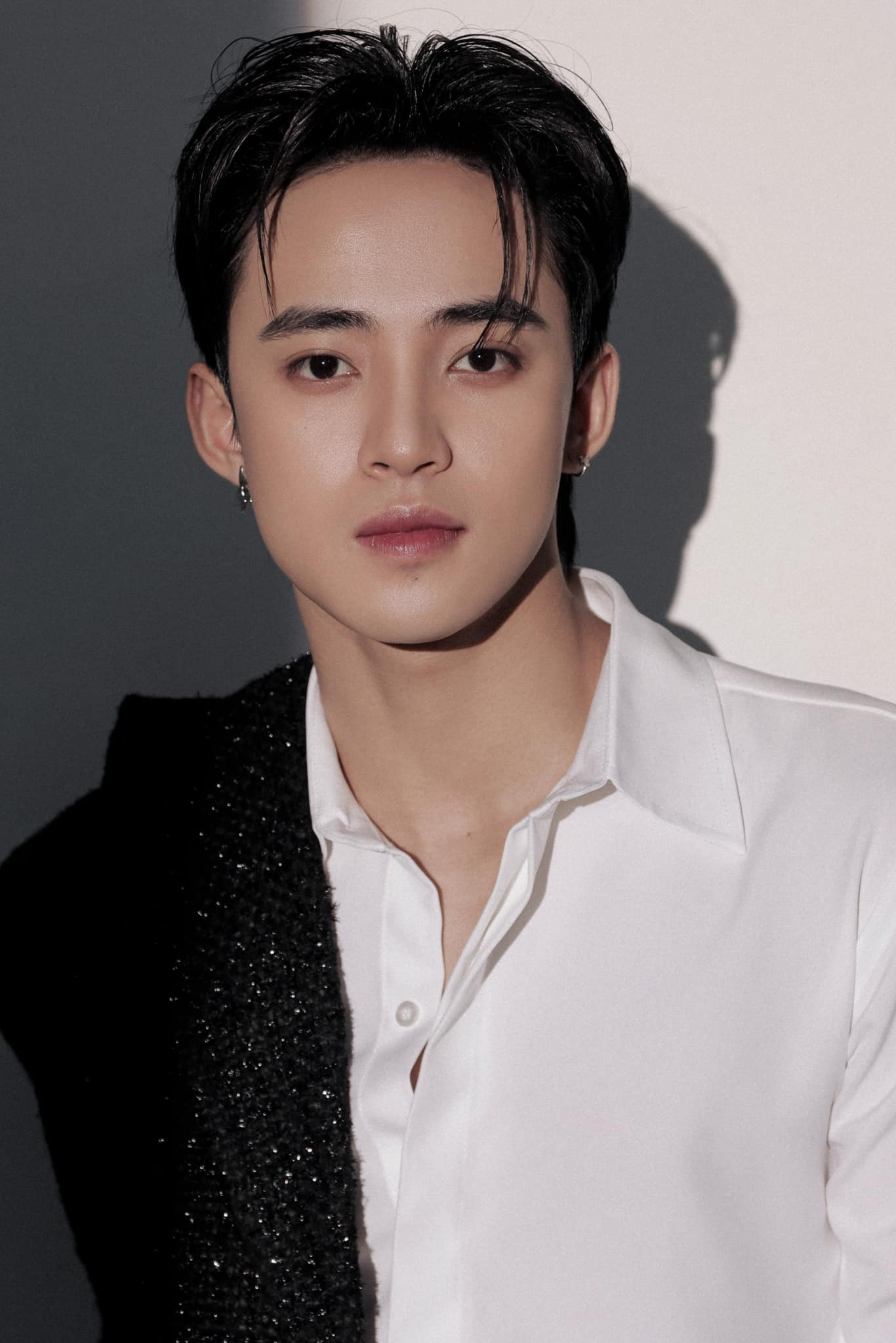 Á hậu Việt và bạn trai kém 10cm dính chặt như keo không rời hậu công khai hẹn hò- Ảnh 7.