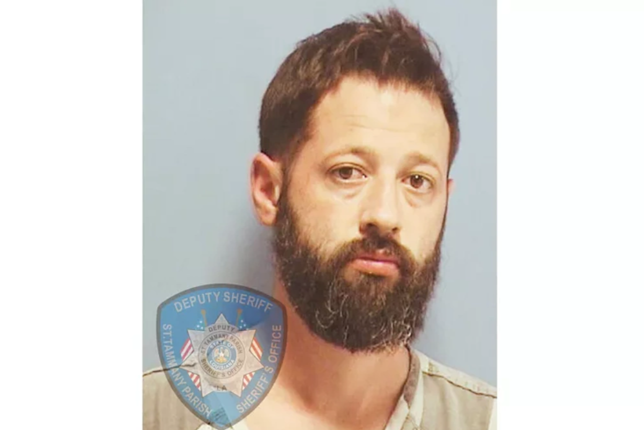 Trời nóng 40 độ, bố uống rượu bỏ quên con gái 21 tháng tuổi tử vong trong ô tô- Ảnh 1.