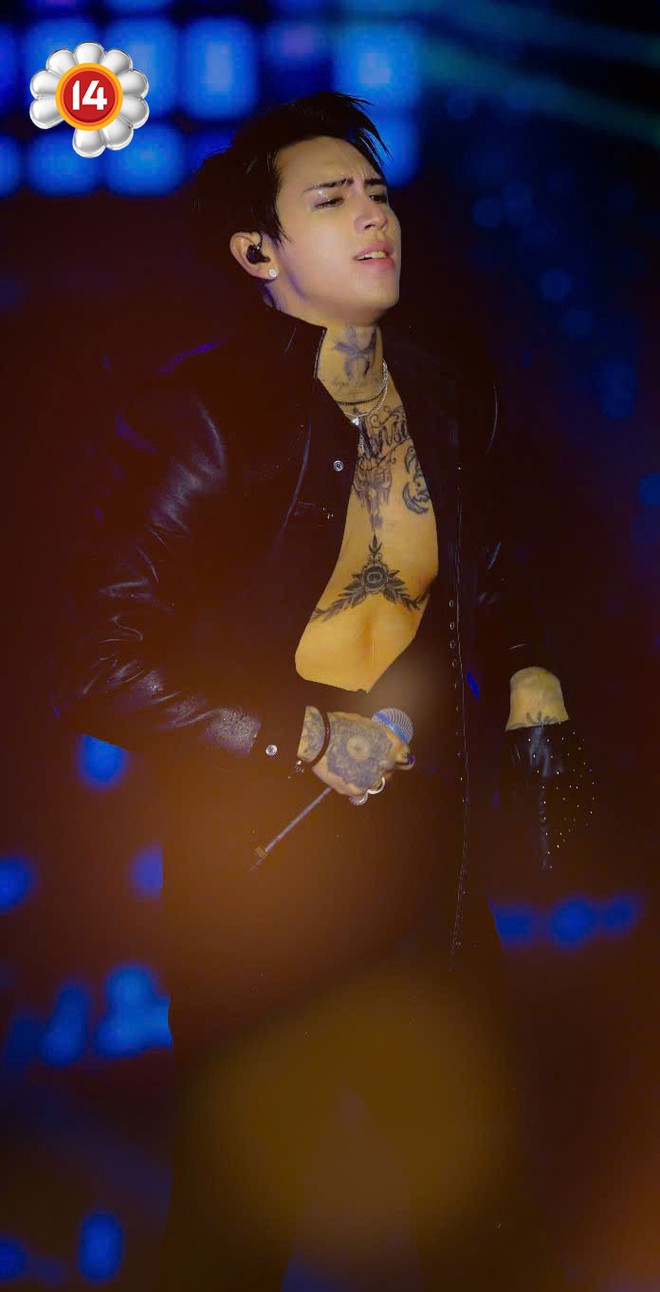 CL (2NE1) đến Việt Nam biểu diễn cùng bạn trai bí mật?- Ảnh 14. CL (2NE1) đến Việt Nam biểu diễn cùng bạn trai bí mật?- Ảnh 14.