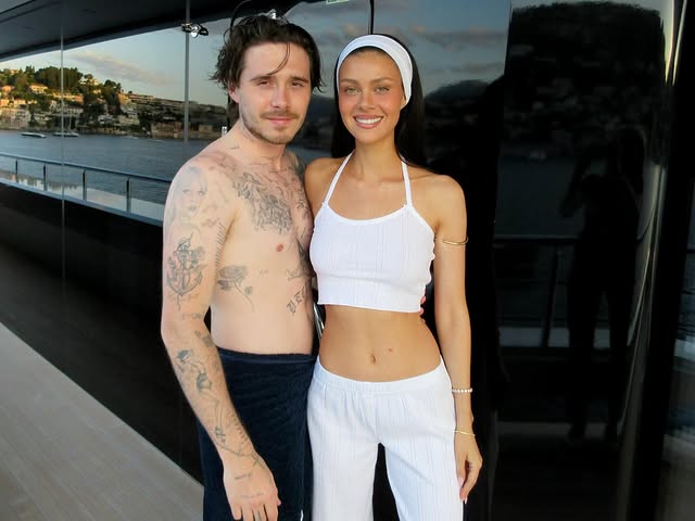 Giữa sóng gió gia tộc Beckham, vợ chồng cậu cả bất hiếu làm gì mà bị ném đá là