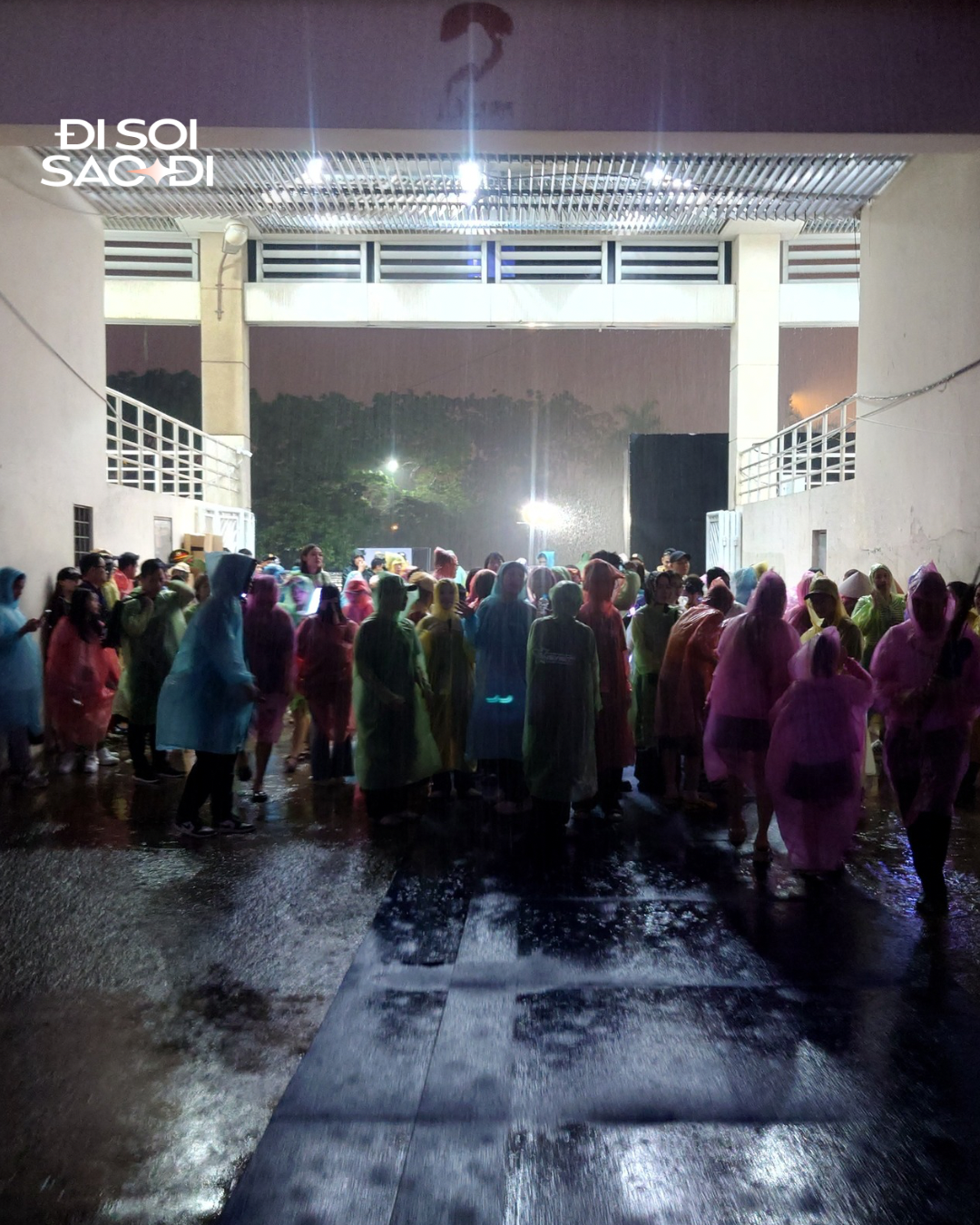 HIEUTHUHAI phát ngôn gây bão giữa concert mưa lịch sử: