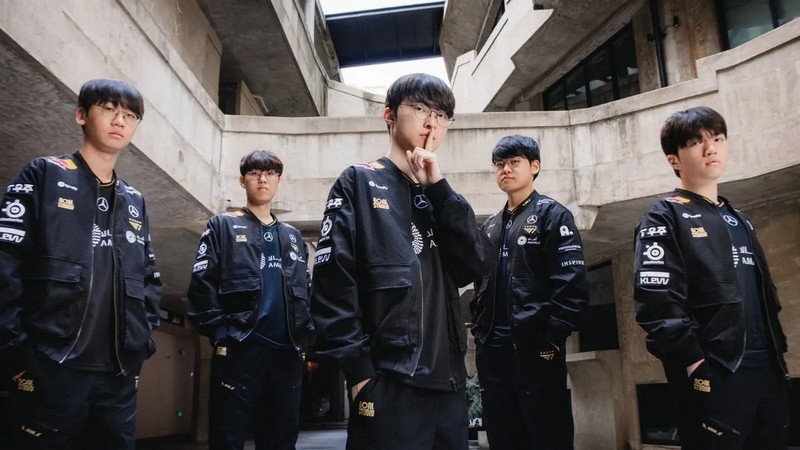 T1 bị fan cuồng quấy rối, theo dõi và chụp lén! Đội tuyển ra thông báo cảnh cáo nghiêm khắc bsihzzm