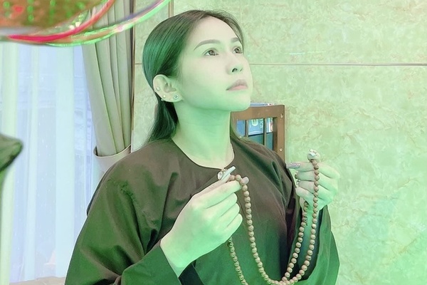 Nữ nghệ sĩ mất 4 người thân trong 2 tháng, nén nỗi đau gánh cả gia tộc trên vai, làm những việc không ai biết- Ảnh 4.