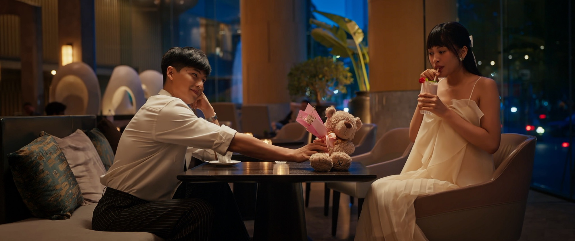 4 mỹ nhân Việt “càn quét” màn ảnh Tết 2025: 3 nàng hậu đẹp bùng nổ nhưng diễn không lại 1 cái tên?- Ảnh 6. 4 mỹ nhân Việt “càn quét” màn ảnh Tết 2025: 3 nàng hậu đẹp bùng nổ nhưng diễn không lại 1 cái tên?- Ảnh 6.