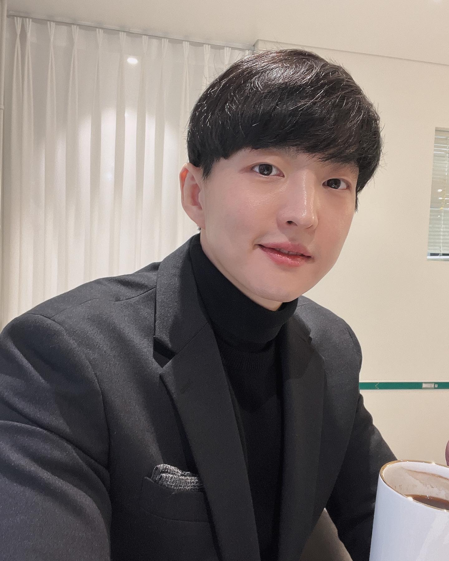 "Tình đầu quốc dân" Suzy sắp cưới "Song Joong Ki phiên bản tỷ phú"? byunghoonvictorkim16707493482990 17564482700921347077 1756456787730 17564567880581408454198