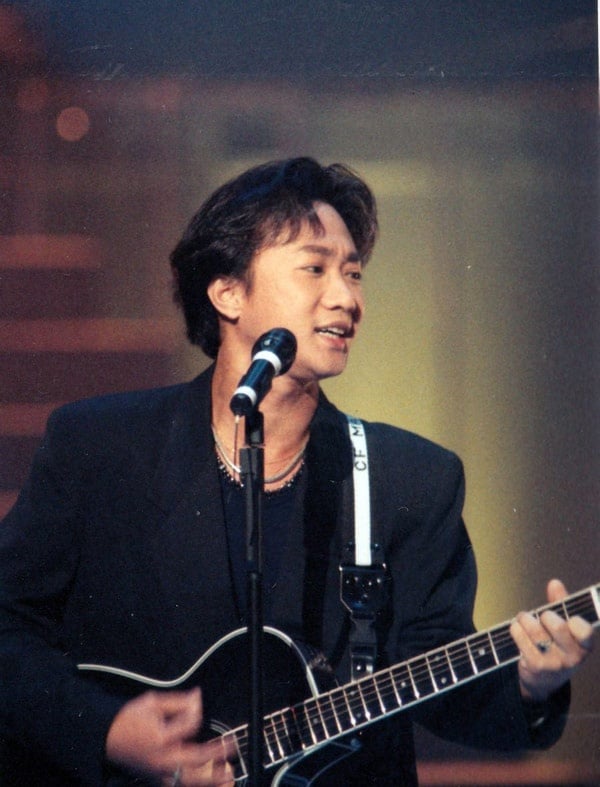 Những tai nạn kinh hoàng trên sân khấu: Trai trẻ bị màn hình 600kg rơi trúng, có người mất cả tính mạng- Ảnh 17.