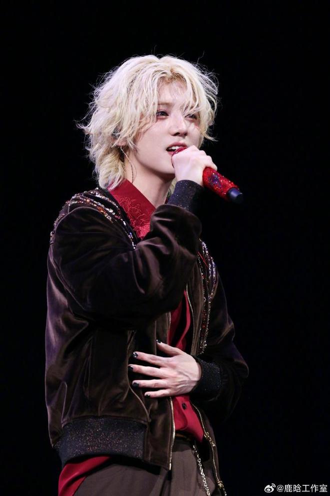 Những tai nạn kinh hoàng trên sân khấu: Trai trẻ bị màn hình 600kg rơi trúng, có người mất cả tính mạng- Ảnh 3.