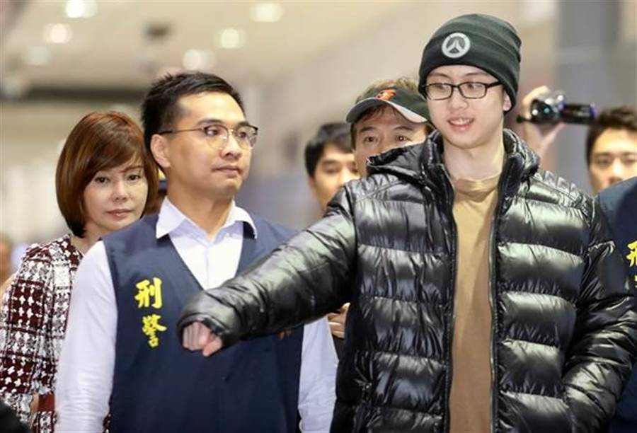 "Đệ nhất mỹ nhân xứ Đài" và “tình mẫu tử dị dạng” tạo nên 1 tên tội phạm nguy hiểm c29 17425853402876100706 1742609406406 17426094067291881960160