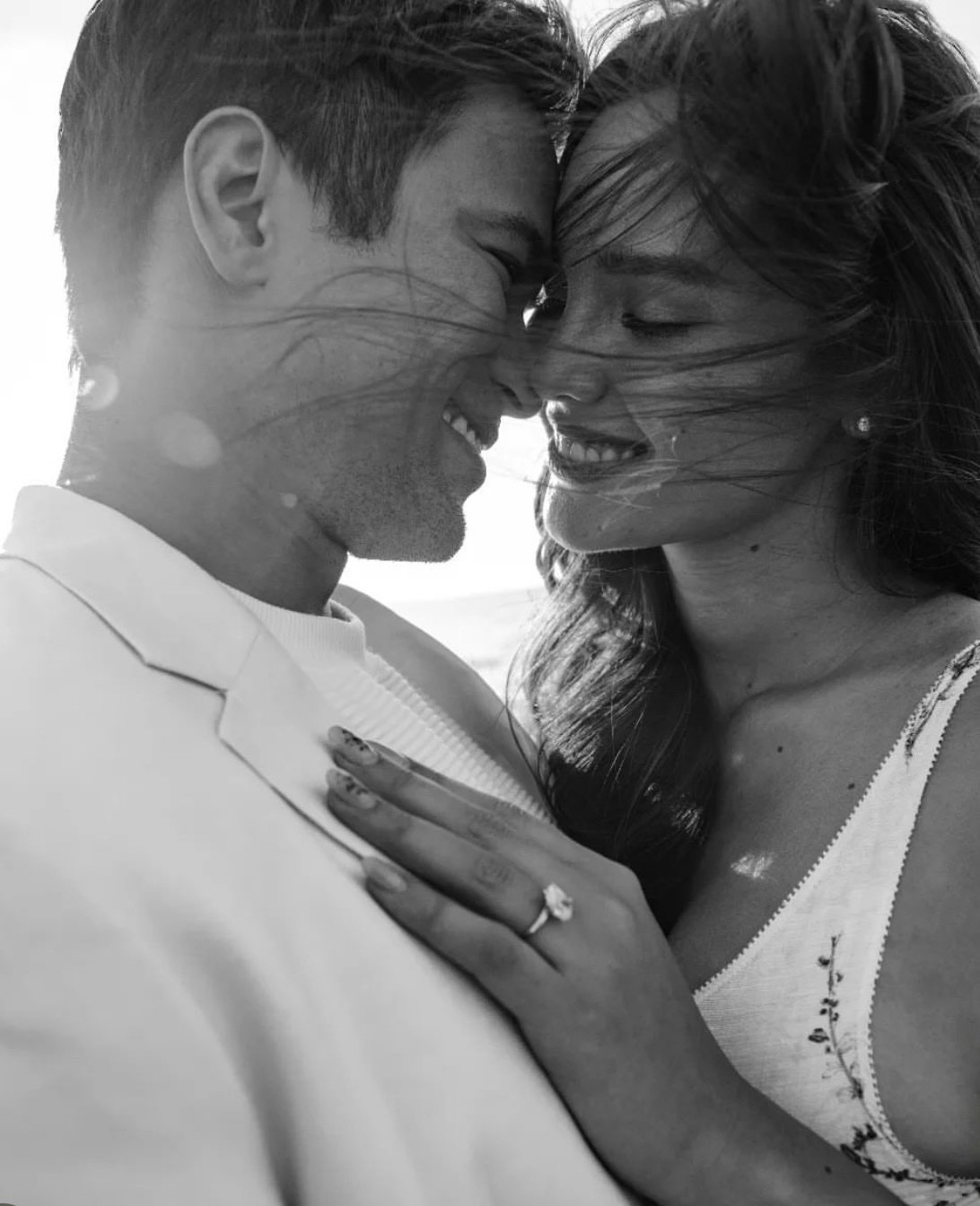 Hoa hậu Hoàn vũ Catriona Gray chia tay hôn phu sau 5 năm, danh tính