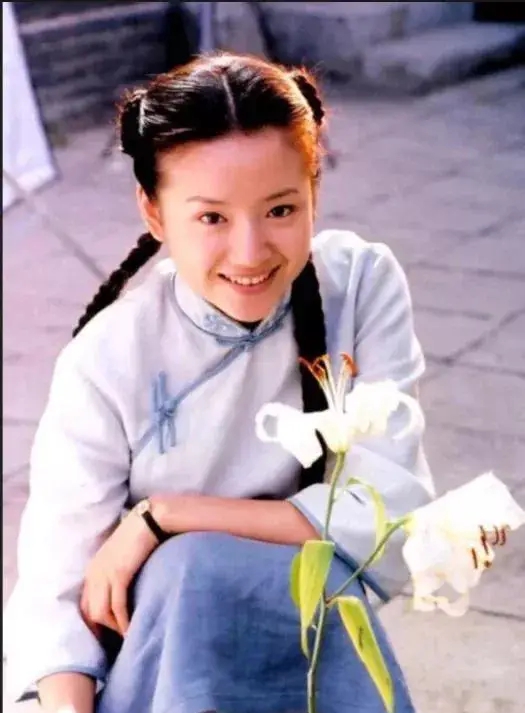 Hơn 20 năm trước, từng có một ngọc nữ không cần trang điểm và ăn diện cầu kỳ vẫn